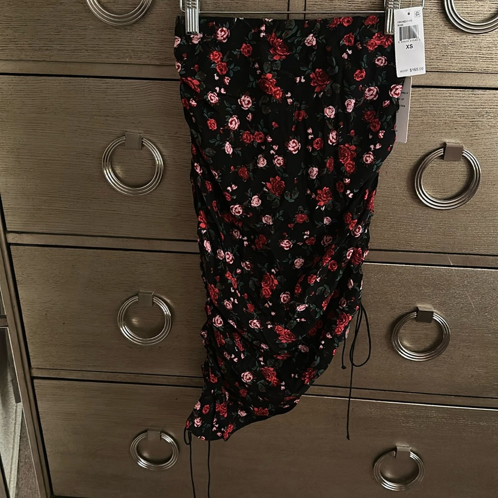 🛍️SALE🛍️ For Love & Lemons Molly Drawstring Skirt in Floral Vibrant Rose (NWT) - Picture 3 of 6